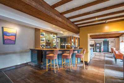 George In The Tree Beefeater