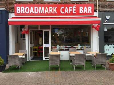 Broadmark Cafe & Restaurant
