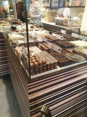 Leonidas Chocolate Cafe
