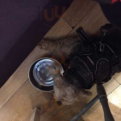 Mad Hatters Tearoom & Bakery