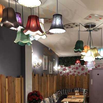 Mad Hatters Tearoom & Bakery