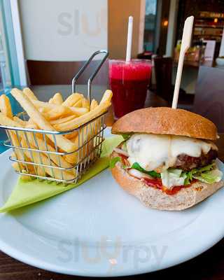 80/20 Health Bar & Kitchen Limited