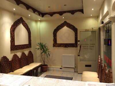 Tandoori Hut Takeaway
