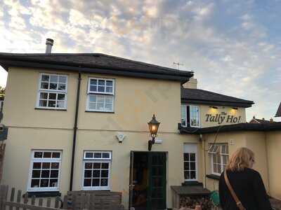 Tally Ho Inn