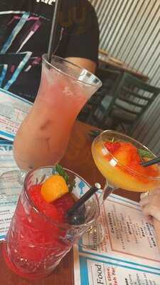 Wowyauchow Altrincham