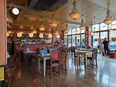 Bar & The Boardroom Restaurant