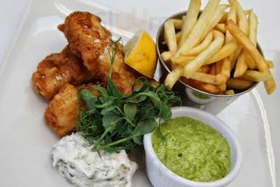 Pier Point Restaurant & Bar