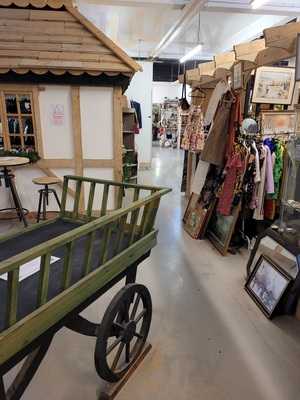 Vintage Retreat Tea Rooms