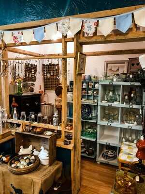 Vintage Retreat Tea Rooms