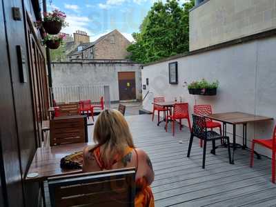 The Sir Richard Owen - Wetherspoons