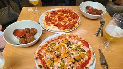 The Maypole Public House