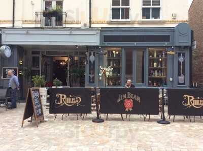 Riddles Bar