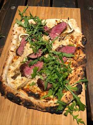 D'arrys Winebar & Liquor Loft