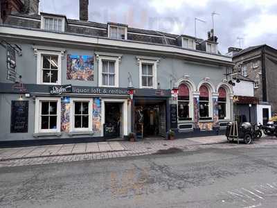 D'arrys Winebar & Liquor Loft