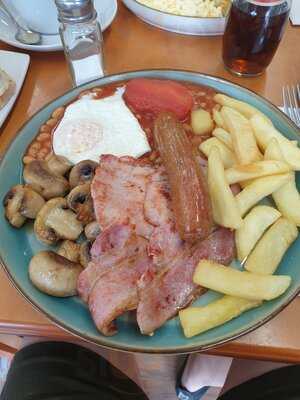 The Aldwick Cafe - Photo 8