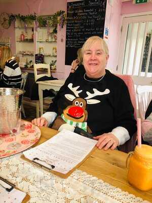 Dot.teas Vintage Tea Boutique