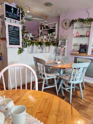 Dot.teas Vintage Tea Boutique