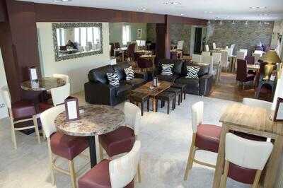 The Three Locks Golf Club And Bistro