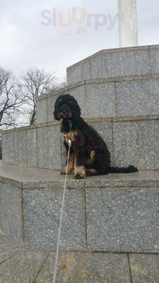 The Inn At The Park Resturant & Hotel