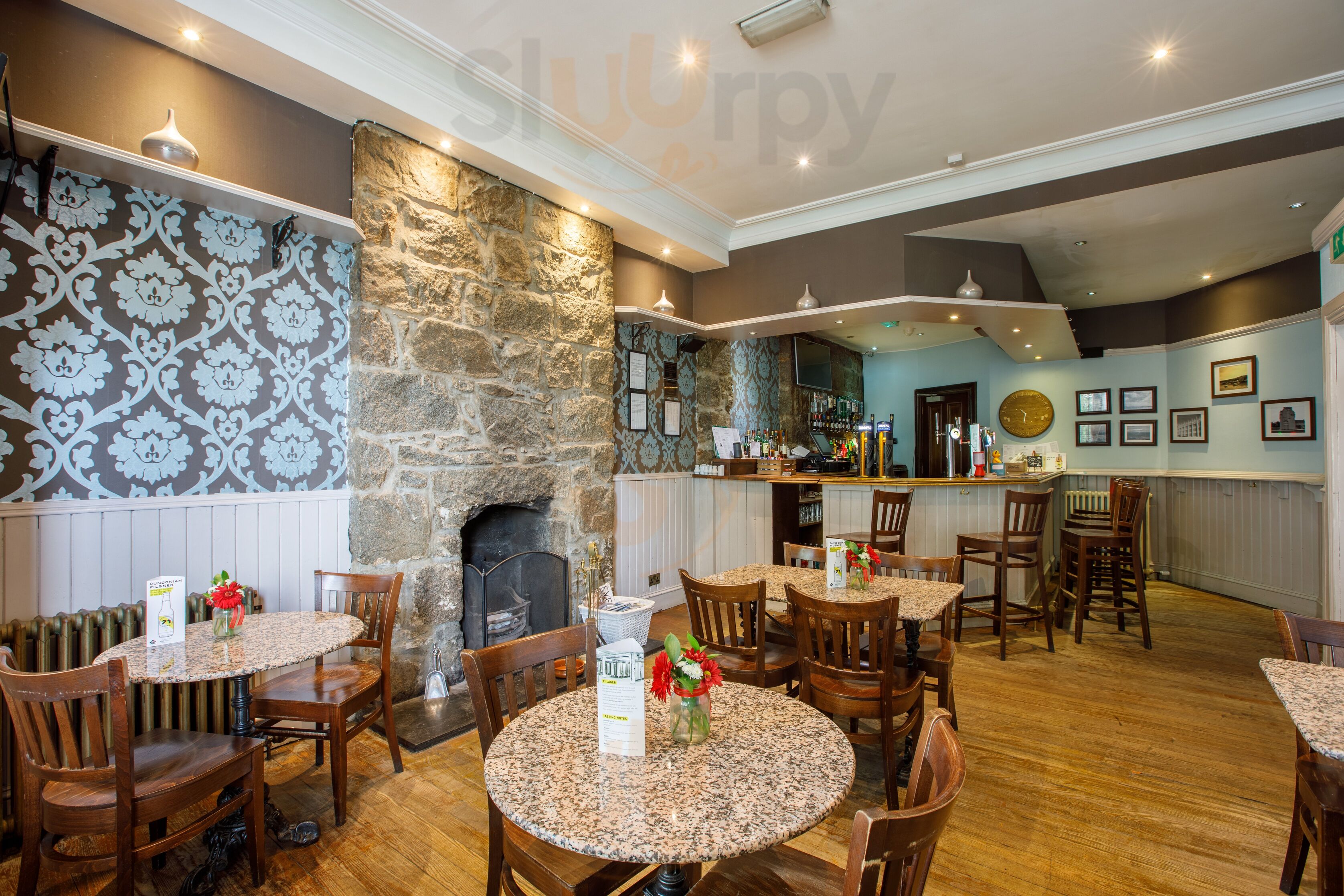 The Inn At The Park Resturant & Hotel