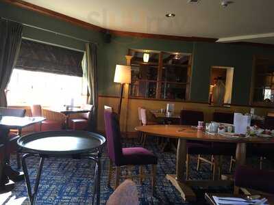 Balkerne Gate Table Table