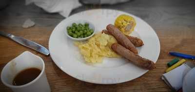 Balkerne Gate Table Table