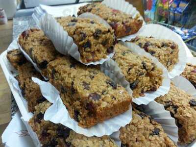 Paul's Corner Shop And Jean's Bakery