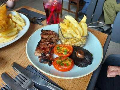 The Morley Bar & Eatery