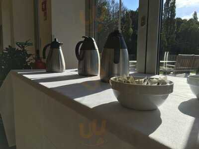 Hampton Court Palace Bar & Restaurant