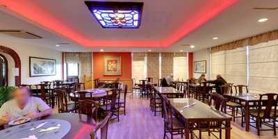 Royal China Cantonese Restaurant And Takeaway