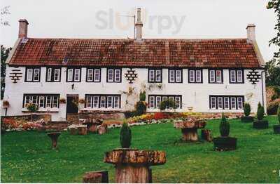 The Wheatsheaf - Combe Hay