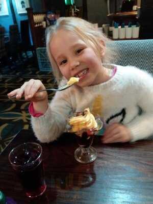 Old Moat House Stonehouse Pizza & Carvery