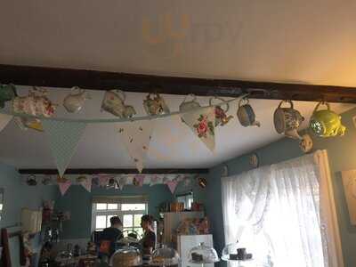 Englefield Stores And Tea Room