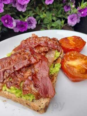 Englefield Stores And Tea Room