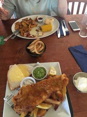 The Arches Bar & Conservatory