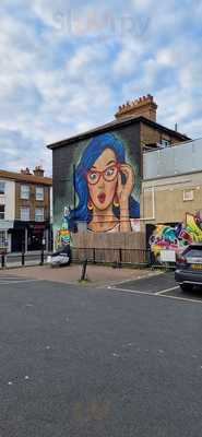 Annies Bar And Bistro