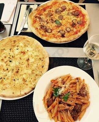 Luna Rossa Pizzeria Italiana