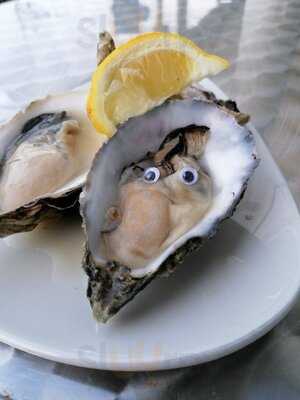 Roberts Oyster Bar