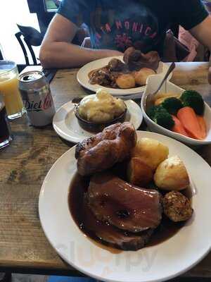 Darcy's Bar And Kitchen