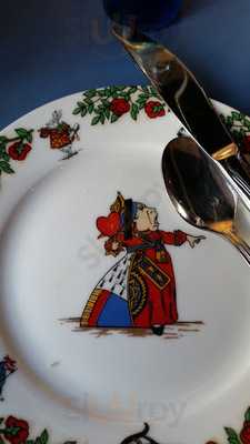 Alice And The Hatter