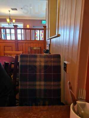 Pig & Whistle Stonehouse Pizza & Carvery