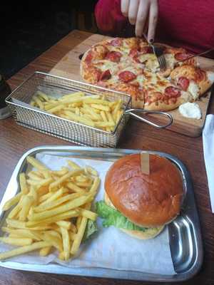 Rag & Bone Burger 'n' Booze