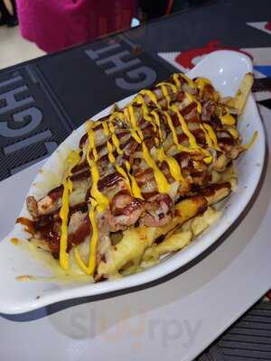 Henighans Bar & Grill