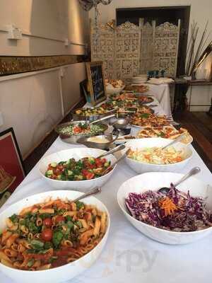 Harry's Bar And Bistro