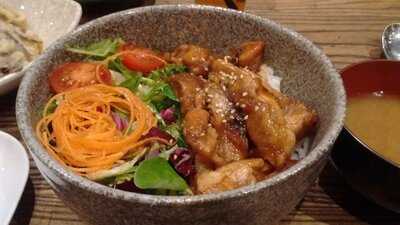 Hana Moon Japanese Restaurant