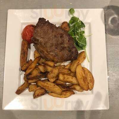 The Slate Restaurant & Bar