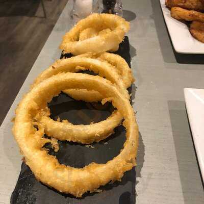 The Slate Restaurant & Bar