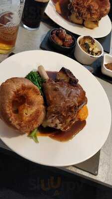 The Slate Restaurant & Bar