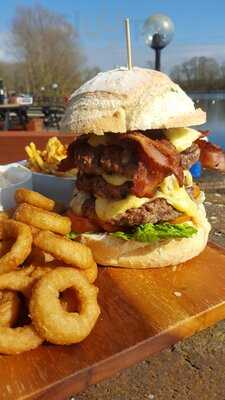 Lakeside Kitchen And Bar