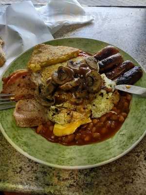 Roger Pig In The Middle